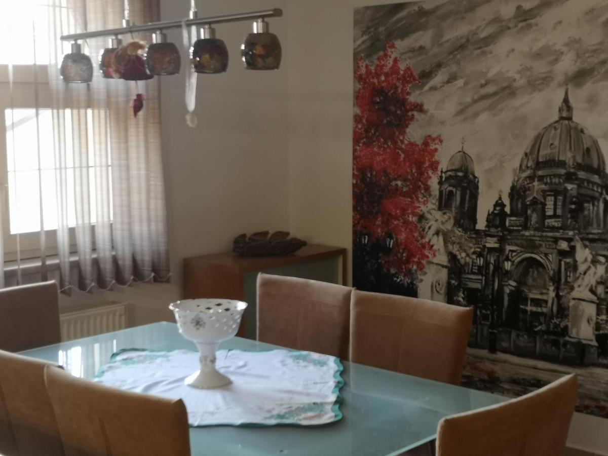 Hotello Apartmanhaz Es Panzio Zalaegerszeg Bagian luar foto