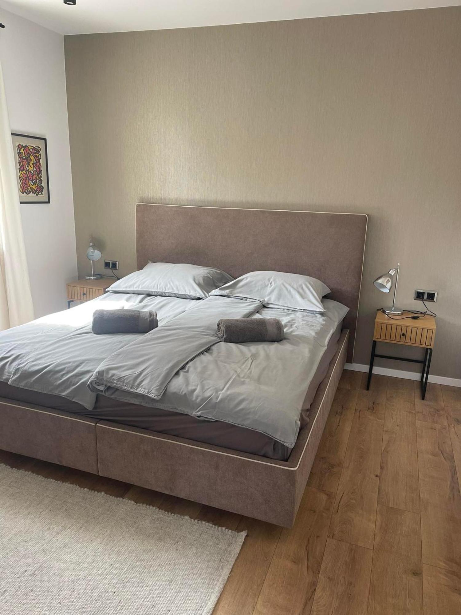 Hotello Apartmanhaz Es Panzio Zalaegerszeg Bagian luar foto