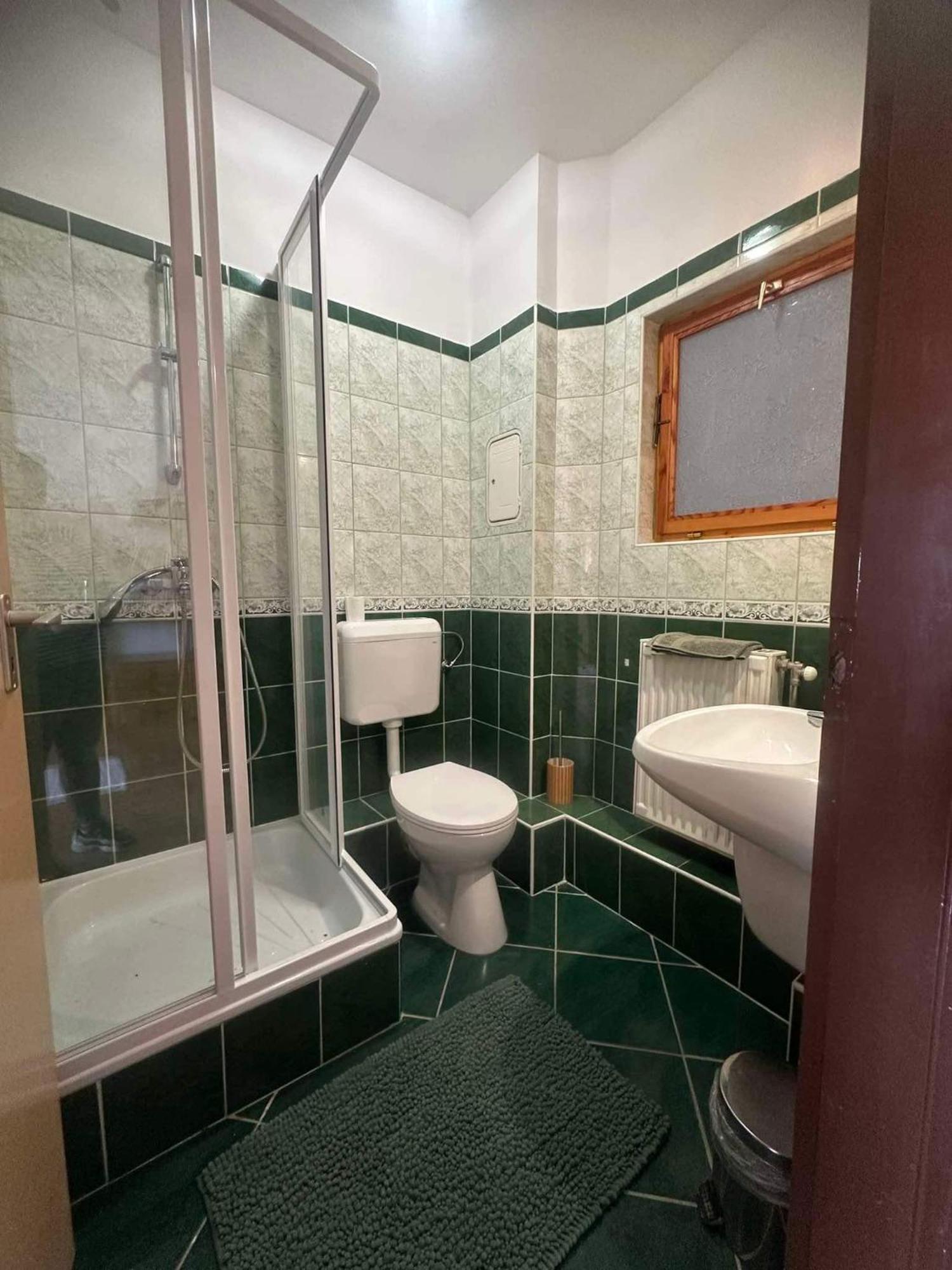 Hotello Apartmanhaz Es Panzio Zalaegerszeg Bagian luar foto