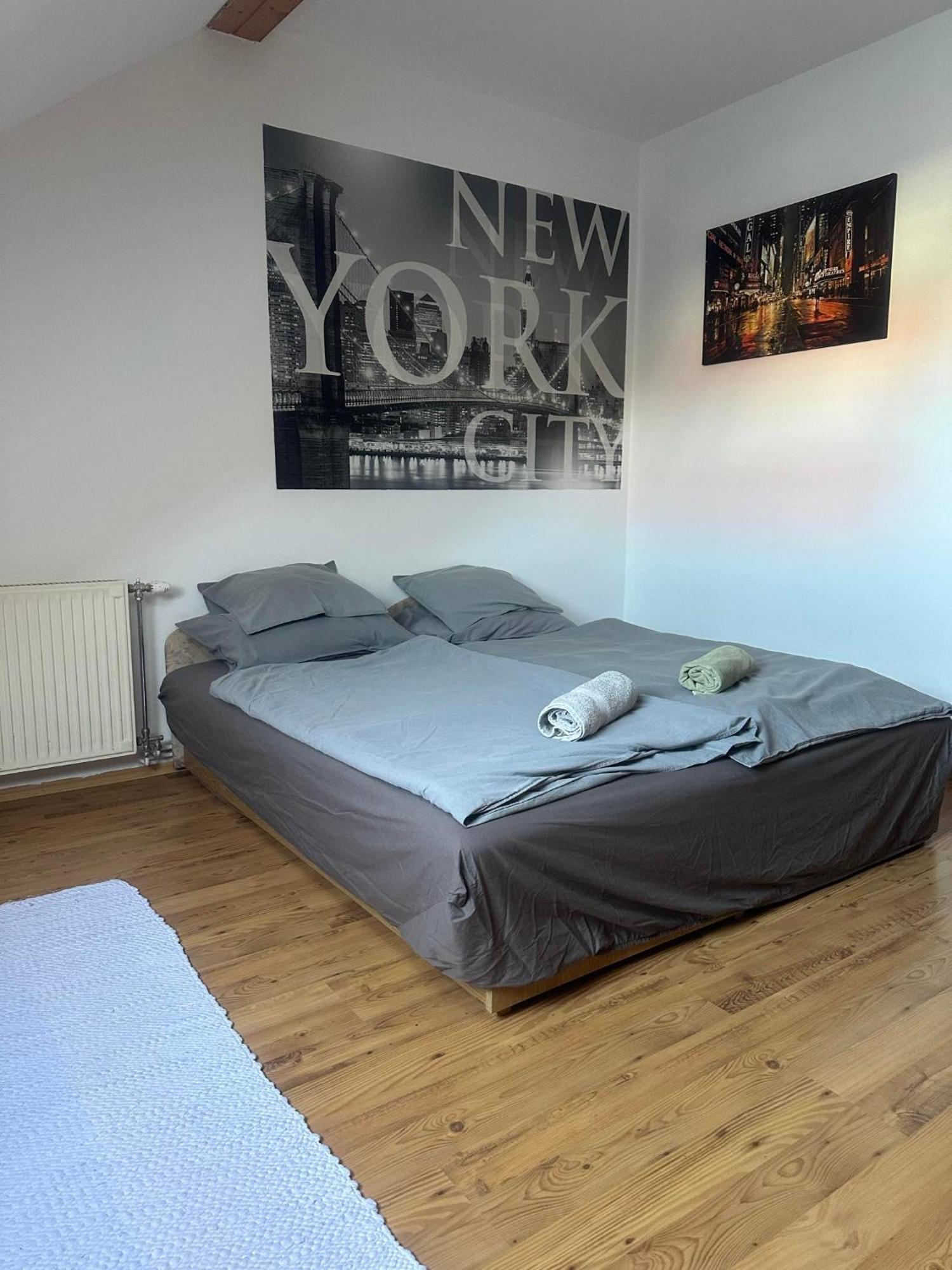 Hotello Apartmanhaz Es Panzio Zalaegerszeg Bagian luar foto